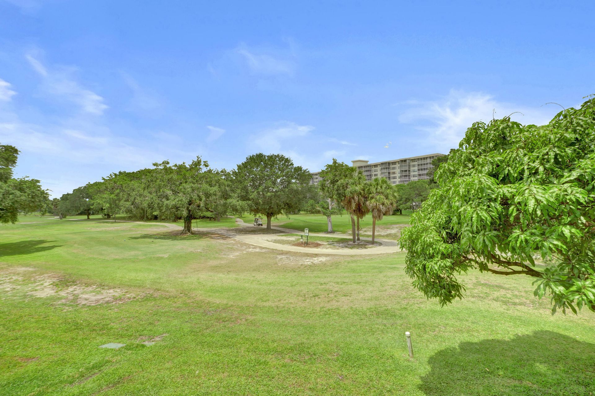 545 Oaks Lane, Unit 204, Pompano Beach, FL 33069 Photo