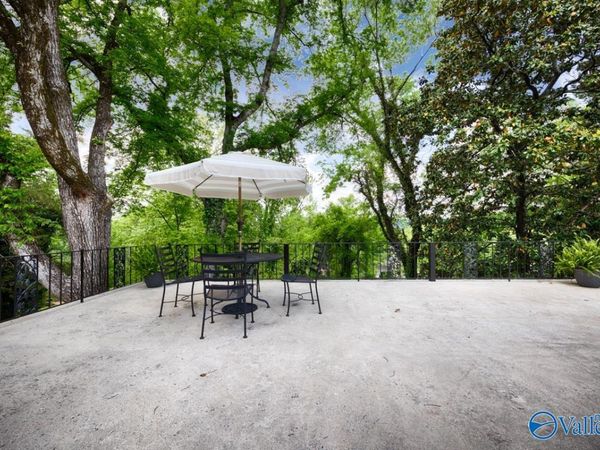 1501 Big Cove Road, Huntsville, AL 35801