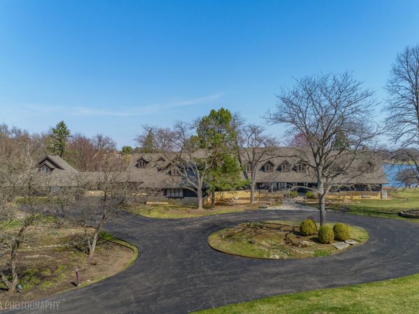 82 Hawley Woods Road, Barrington Hills, IL 60010