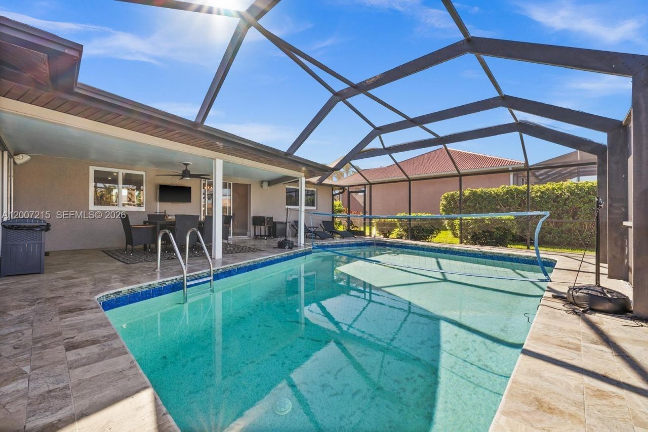 117 SE 40 Ter , Cape Coral, FL 33904 Photo