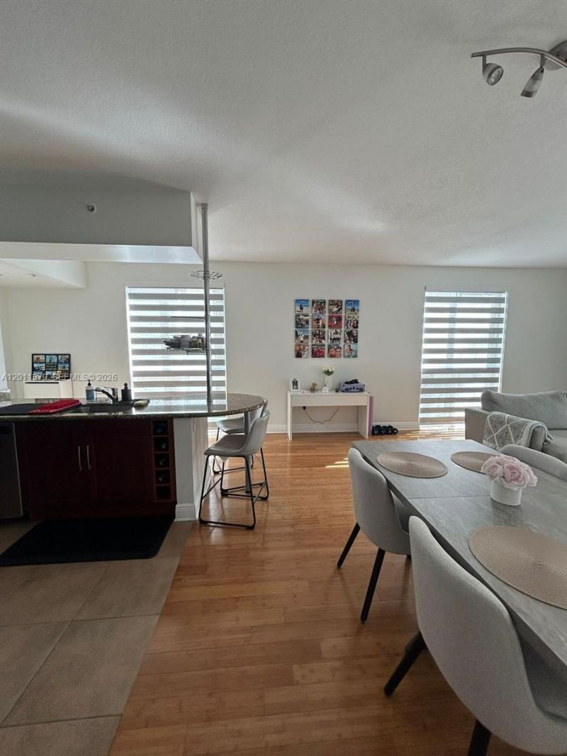 7270 SW 88th St , Unit B301, Miami, FL 33156 Photo