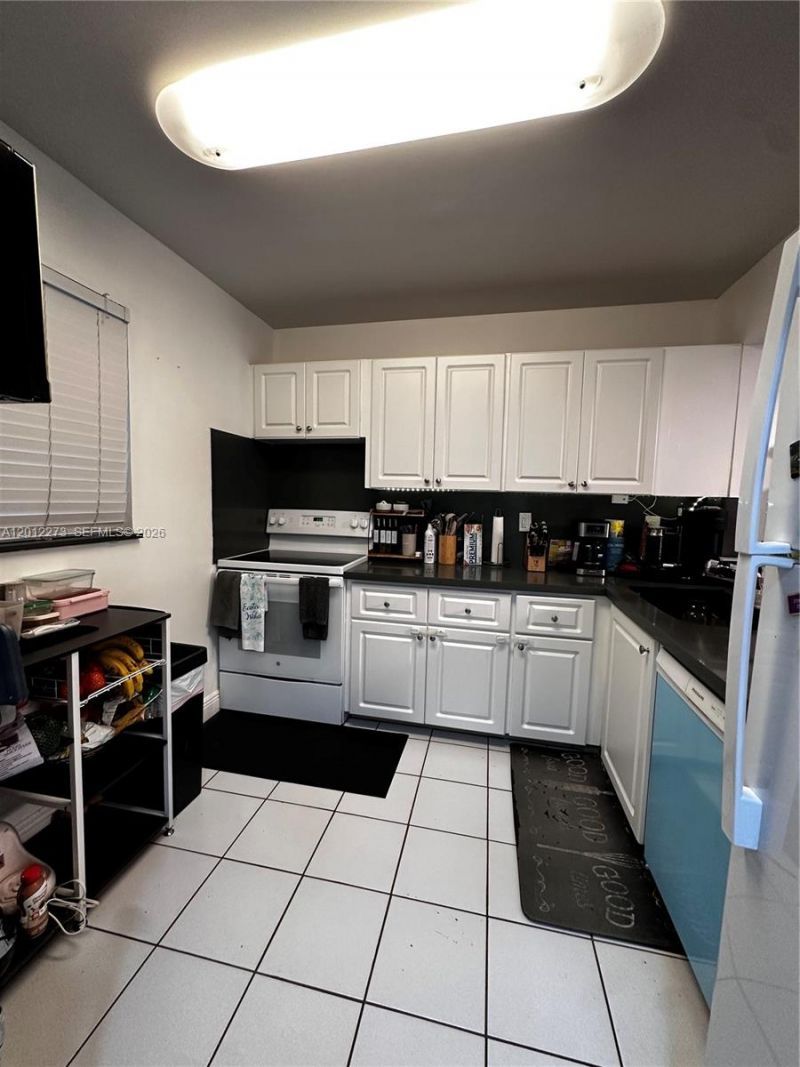 7705 Camino Real , Unit B-214, Miami, FL 33143 Photo