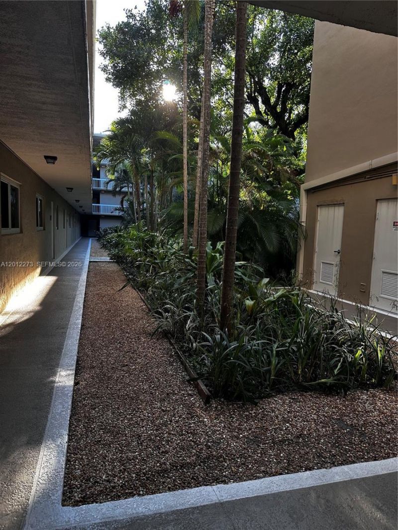 7705 Camino Real , Unit B-214, Miami, FL 33143 Photo