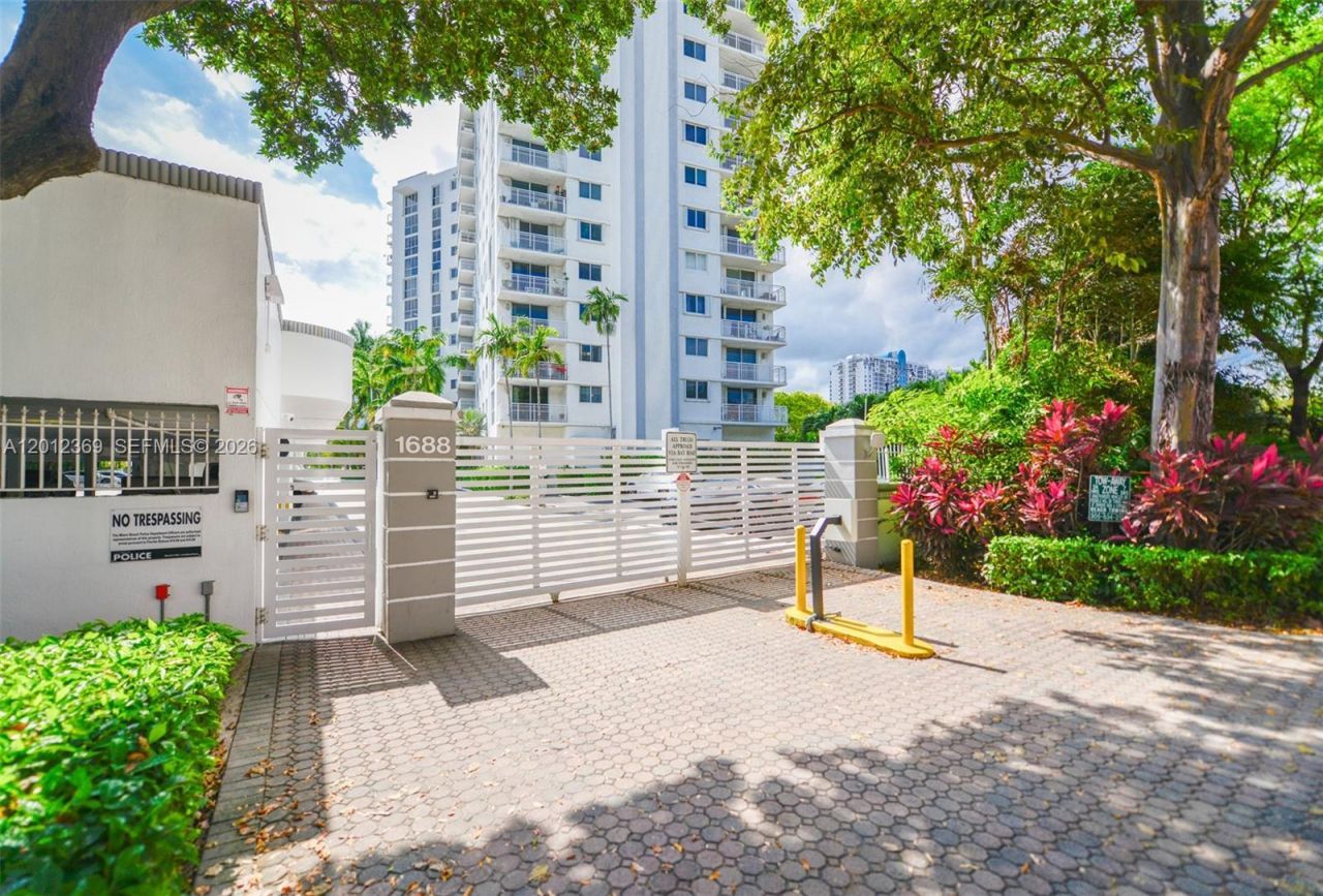 1688 West Ave, Unit 503, Miami Beach, FL 33139 Photo