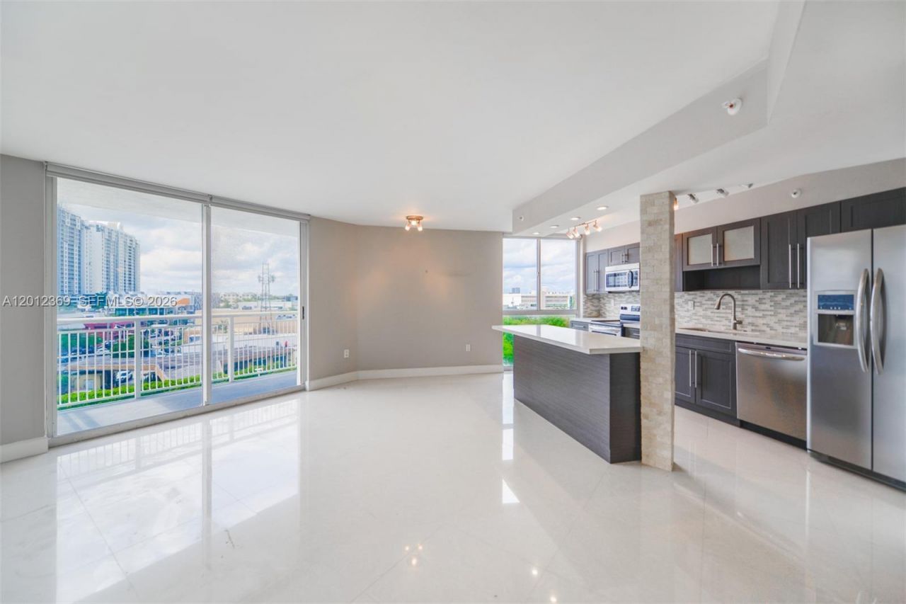 1688 West Ave, Unit 503, Miami Beach, FL 33139 Photo
