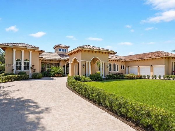 7480 SW 100th St , Pinecrest, FL 33156