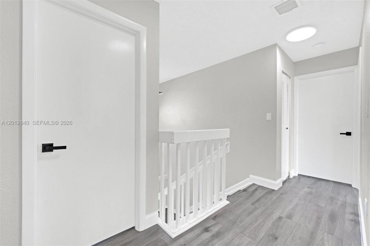 10065 NW 54th Ter , Doral, FL 33178 Photo