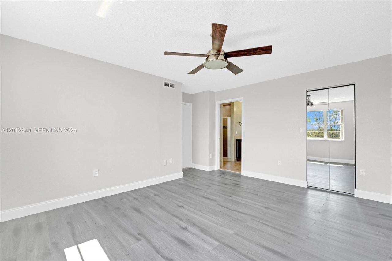 10065 NW 54th Ter , Doral, FL 33178 Photo