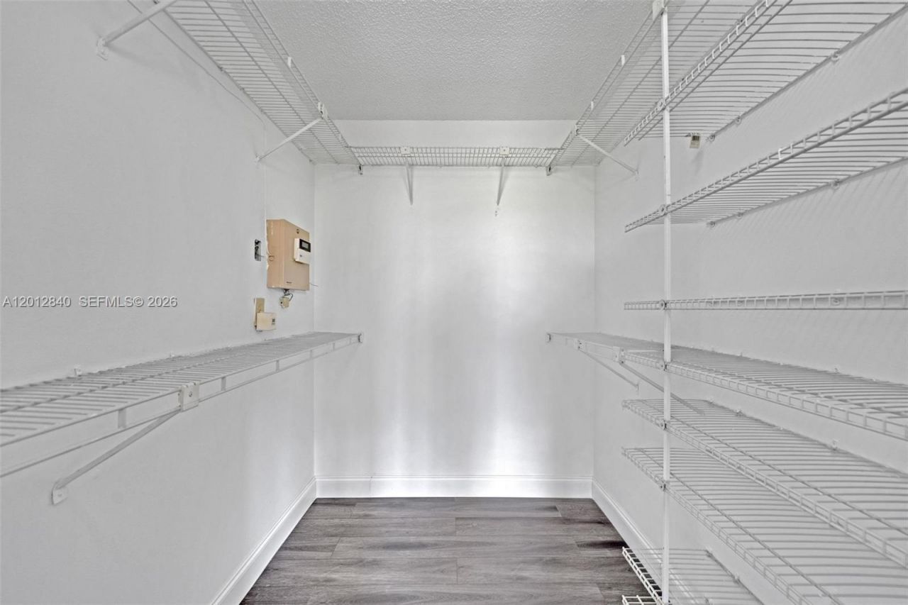 10065 NW 54th Ter , Doral, FL 33178 Photo
