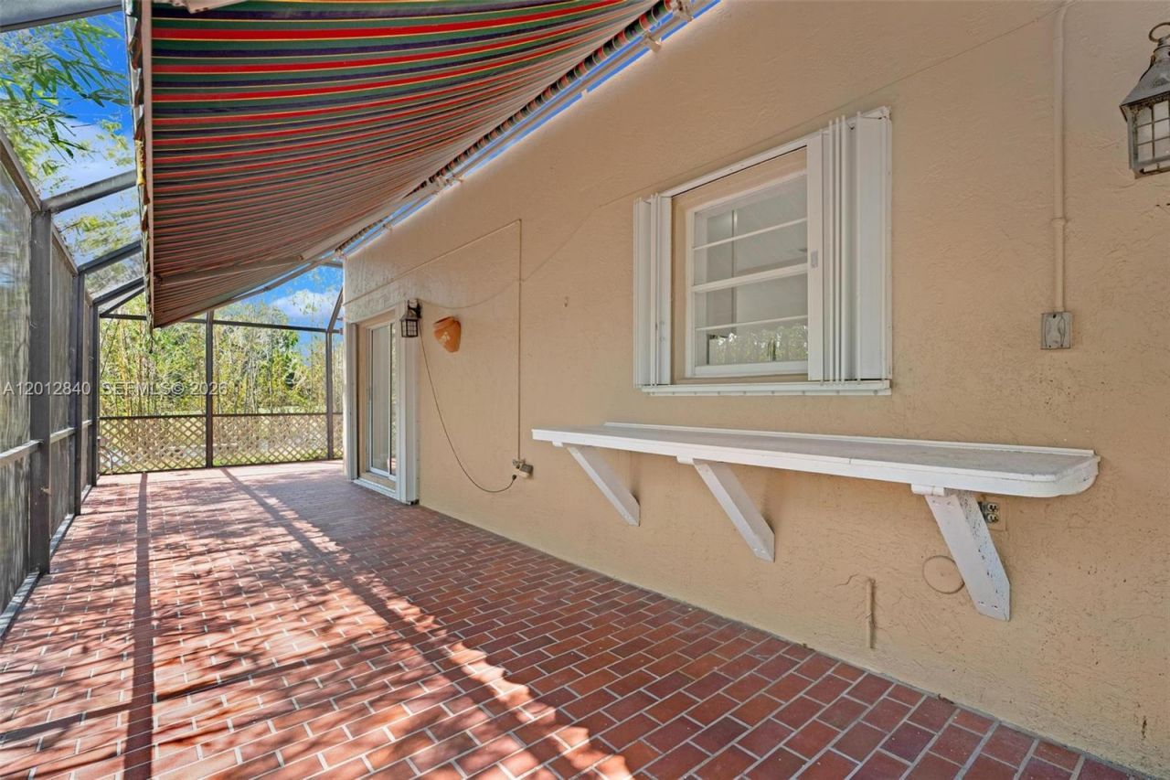 10065 NW 54th Ter , Doral, FL 33178 Photo