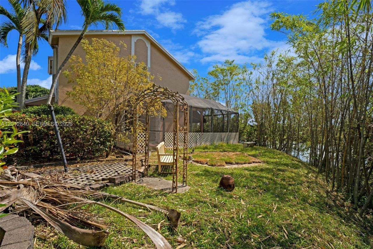 10065 NW 54th Ter , Doral, FL 33178 Photo