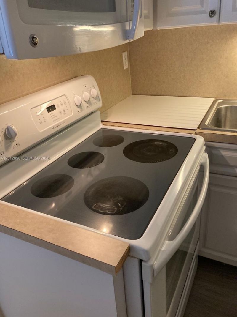Please Call For Address, Unit 1421, Fort Lauderdale, FL 33308 Photo