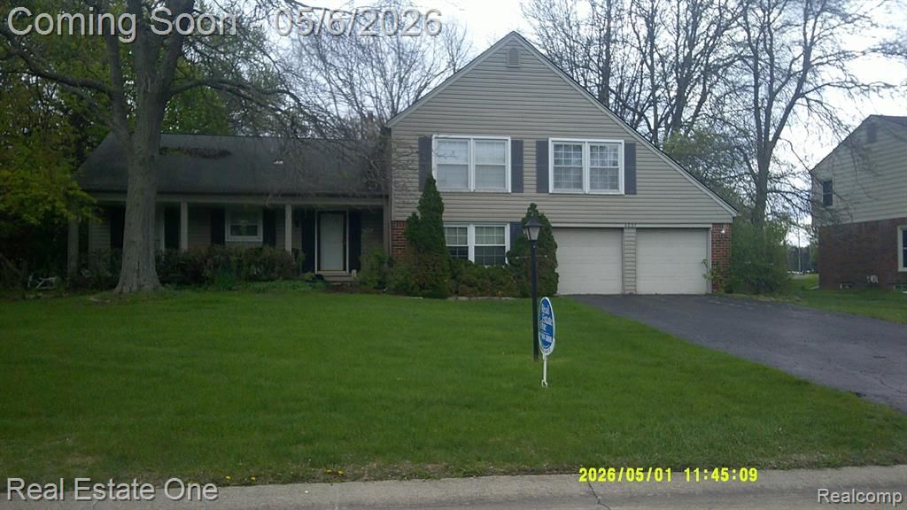 4837 Teddington Drive, West Bloomfield Township, MI 48323 Main Photo