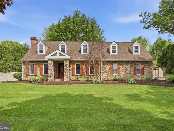 237 DELP ROAD, LANCASTER, PA 17601