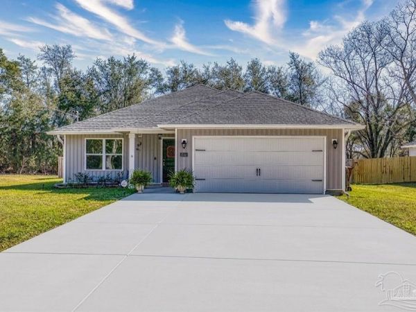 4758 W Lynn Rd, Milton, FL 32583