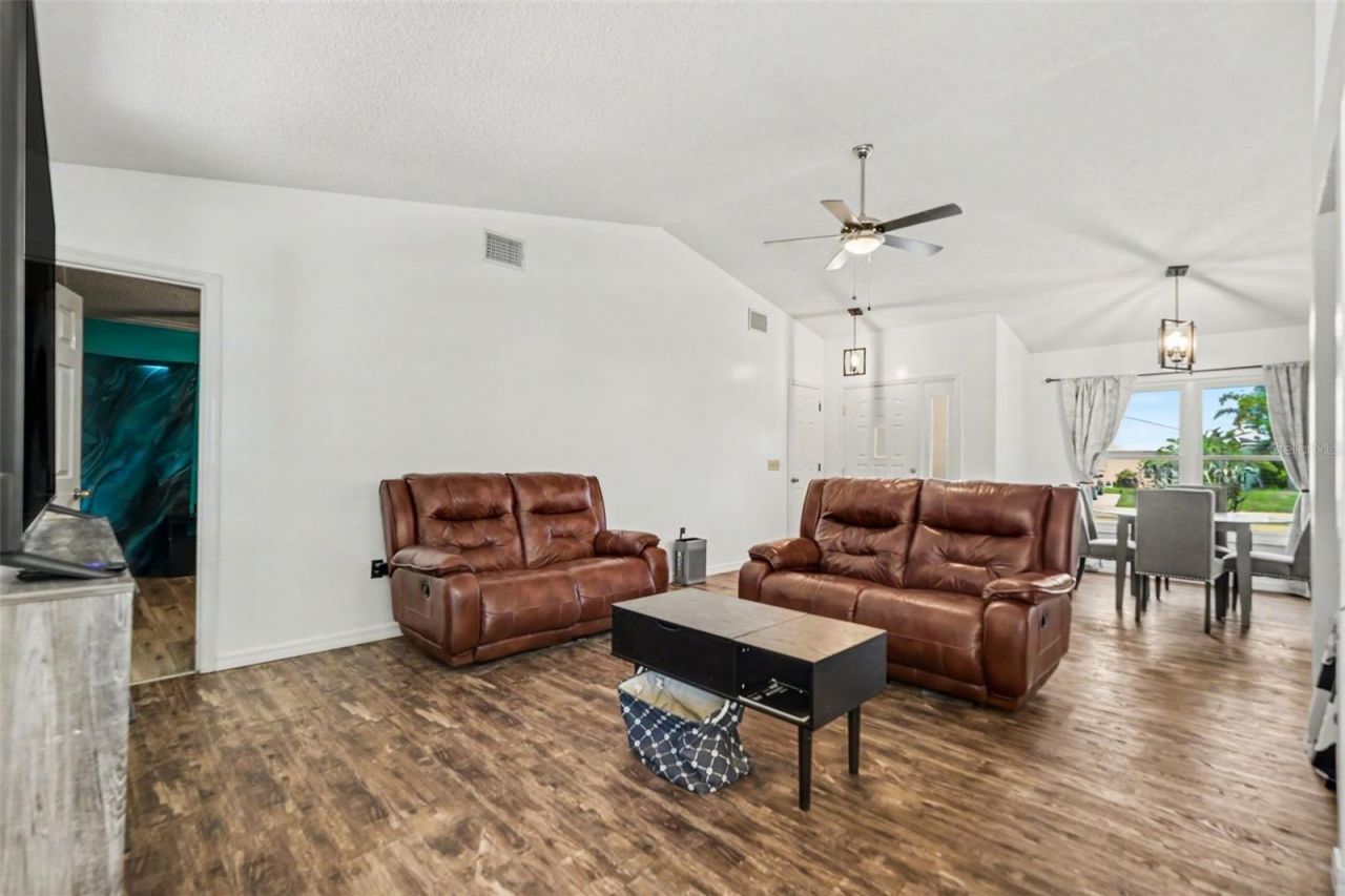 4156 Weldon Avenue, Spring Hill, FL 34609 Photo