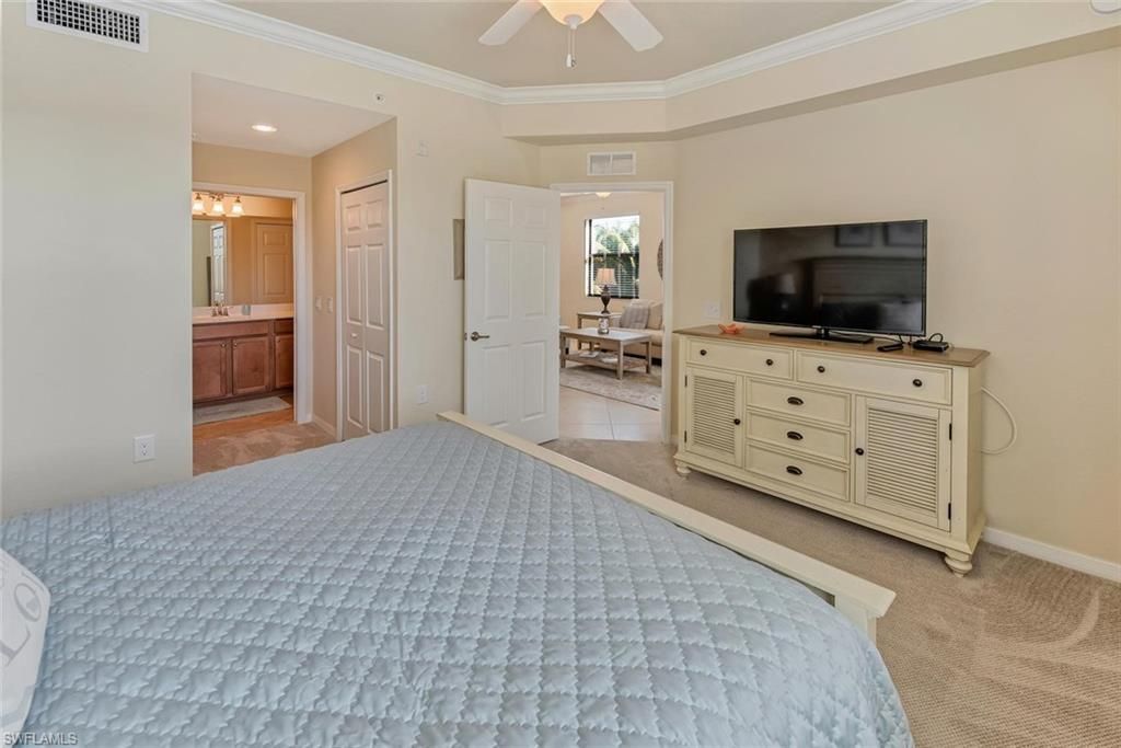 9735 Acqua Ct , Unit 621, Naples, FL 34113 Photo