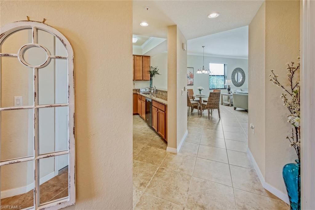9735 Acqua Ct , Unit 621, Naples, FL 34113 Photo