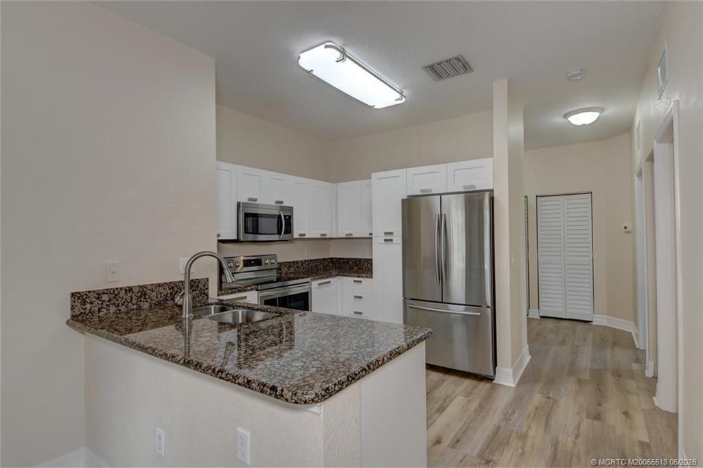 44 SE Sedona Circle, Unit 201, Stuart, FL 34994 Photo