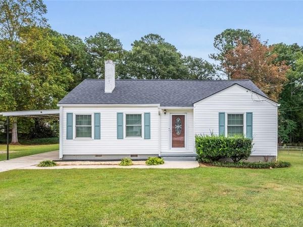 111 POPLAR Street , Fairburn, GA 30213