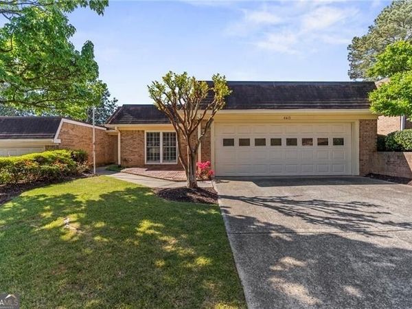 4413 Village Oaks Ridge, Atlanta, GA 30338