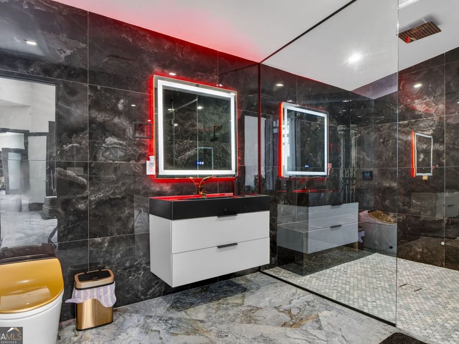 Property Image 116