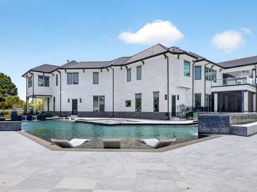 Property Image 118