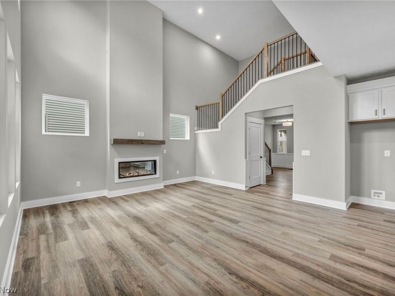 2087 Glenmont Drive, Brunswick, OH 44212 Photo 5