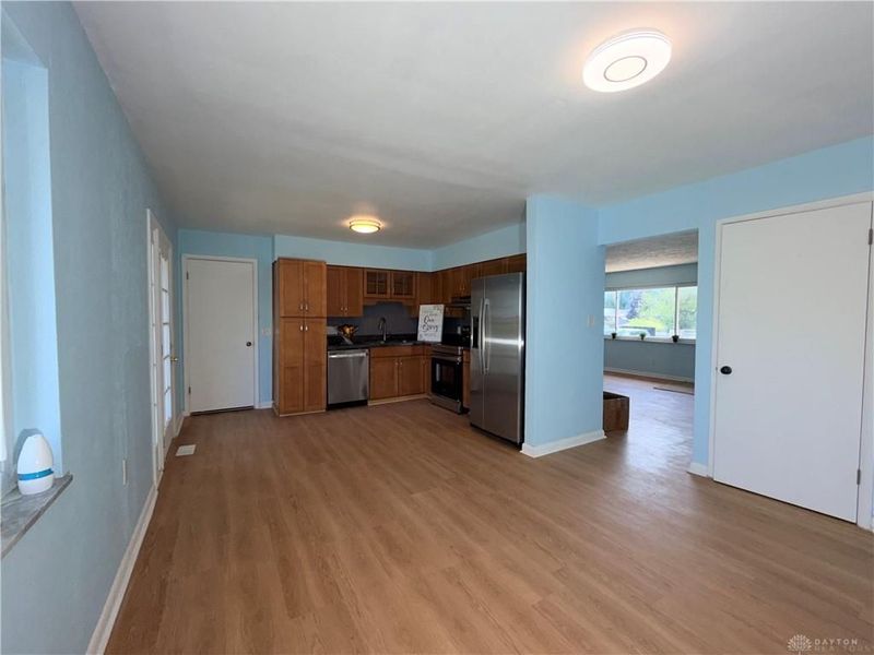 2281 E Stroop Road, Kettering, OH 45440 Photo 17
