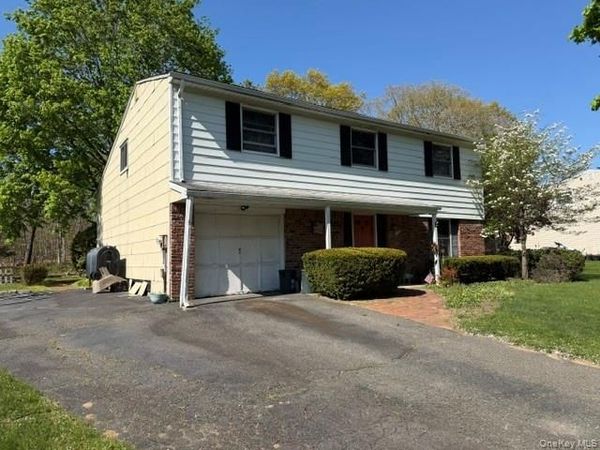 5 Broadhurst Street , Port Jefferson, NY 11776
