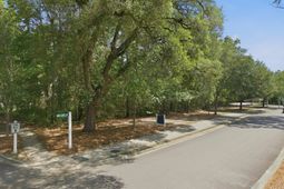312 Hundred Oaks Parkway photo 4