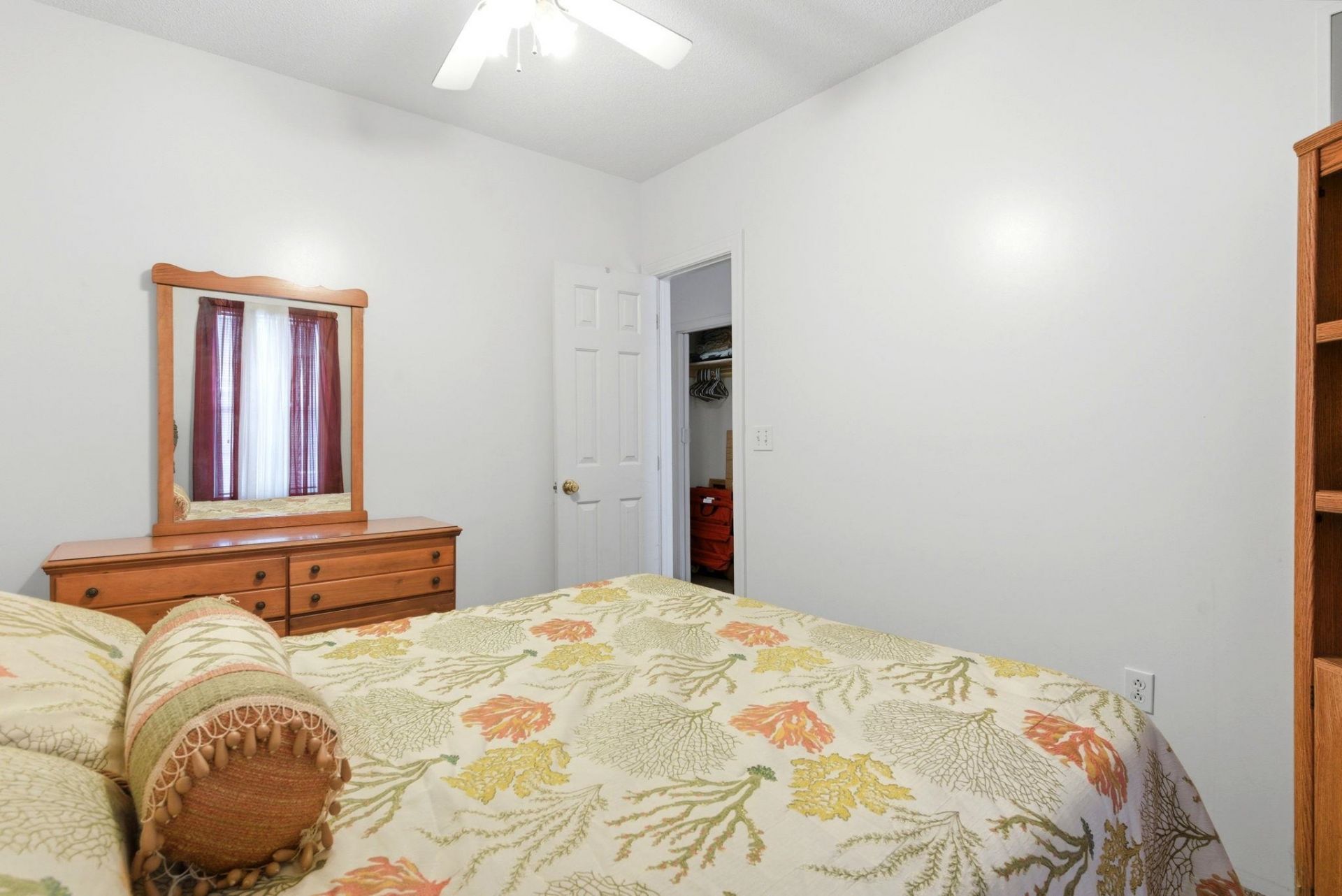 6001 S Kings Hwy. Photo 11