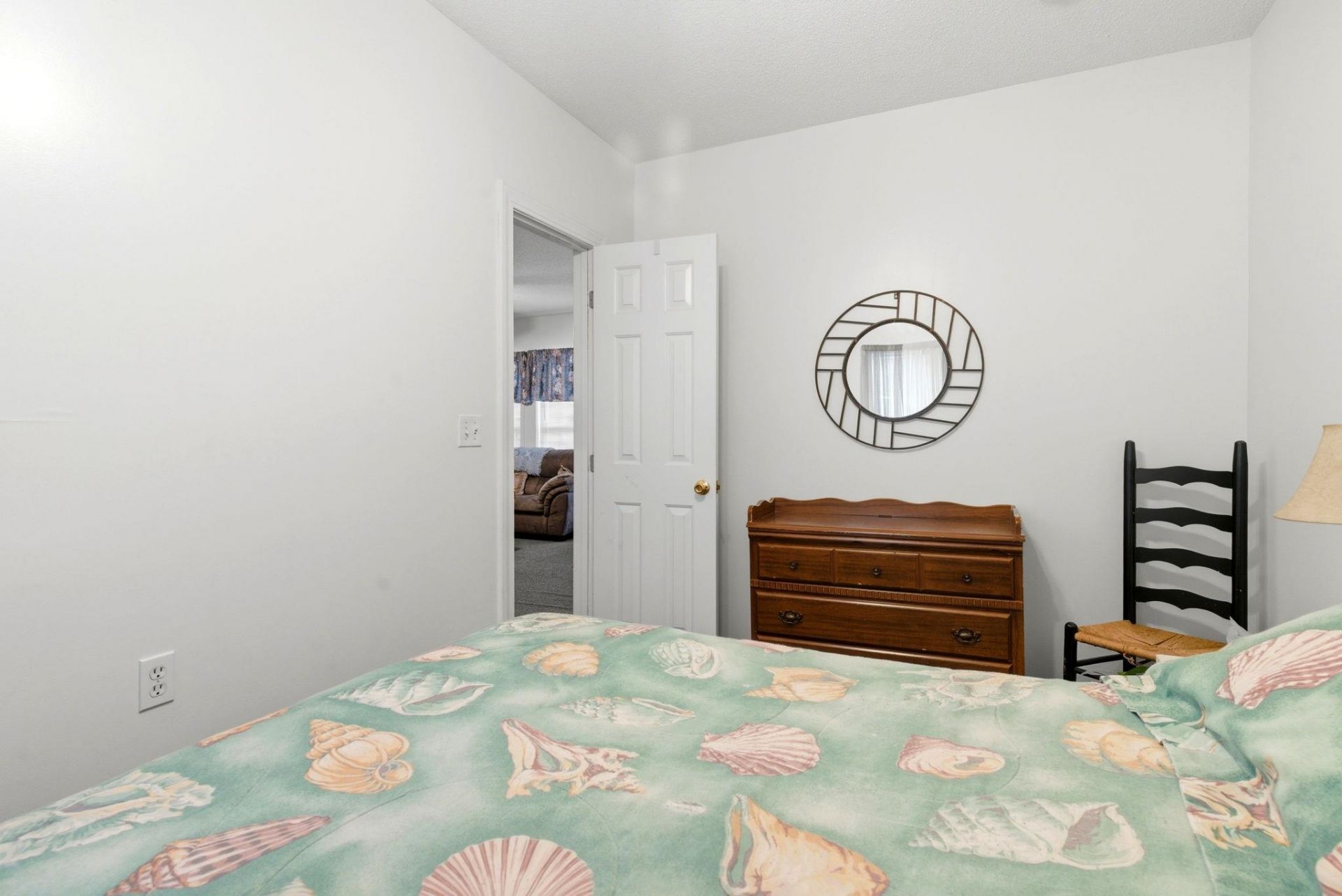 6001 S Kings Hwy. Photo 13