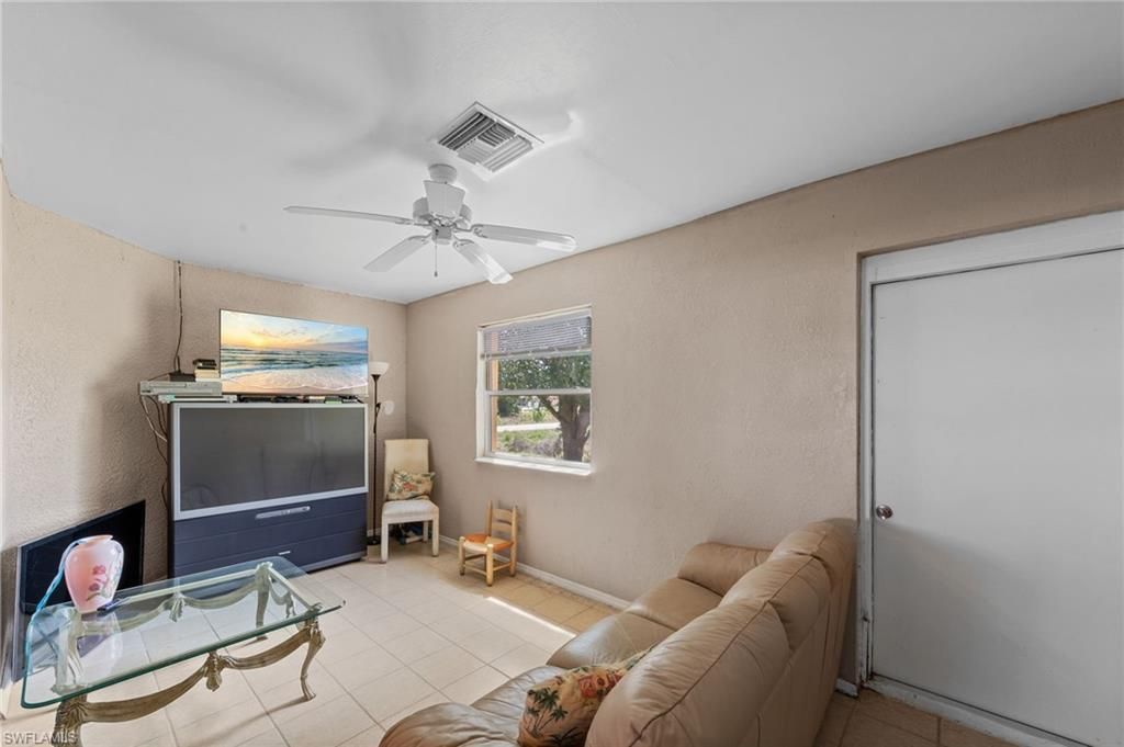 218 Pembroke St, Lehigh Acres, FL 33974 Photo