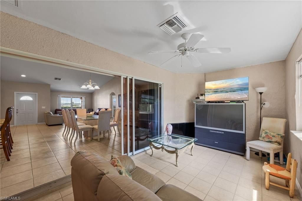 218 Pembroke St, Lehigh Acres, FL 33974 Photo