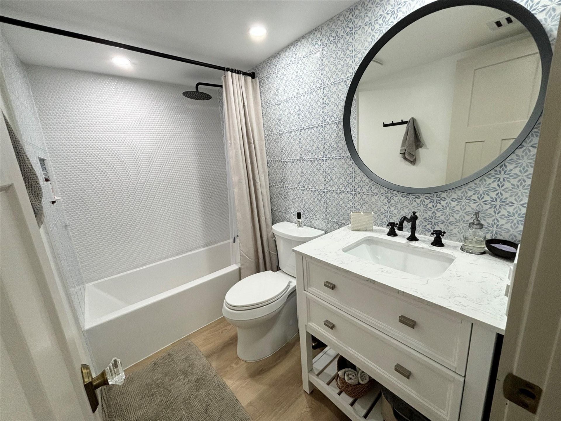 3700 Oaks Clubhouse Drive, Unit 103, Pompano Beach, FL 33069 Photo