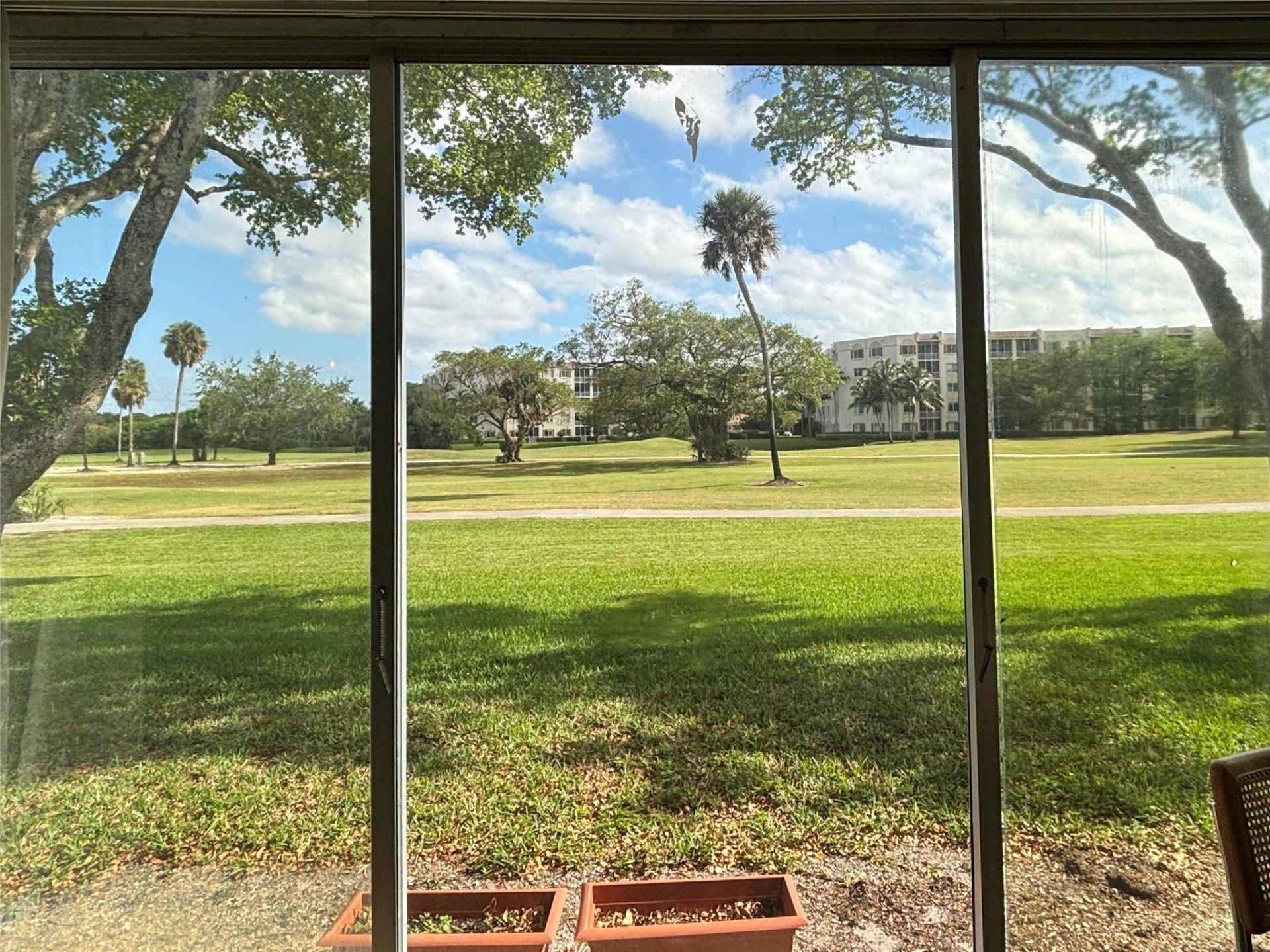 3700 Oaks Clubhouse Drive, Unit 103, Pompano Beach, FL 33069 Photo