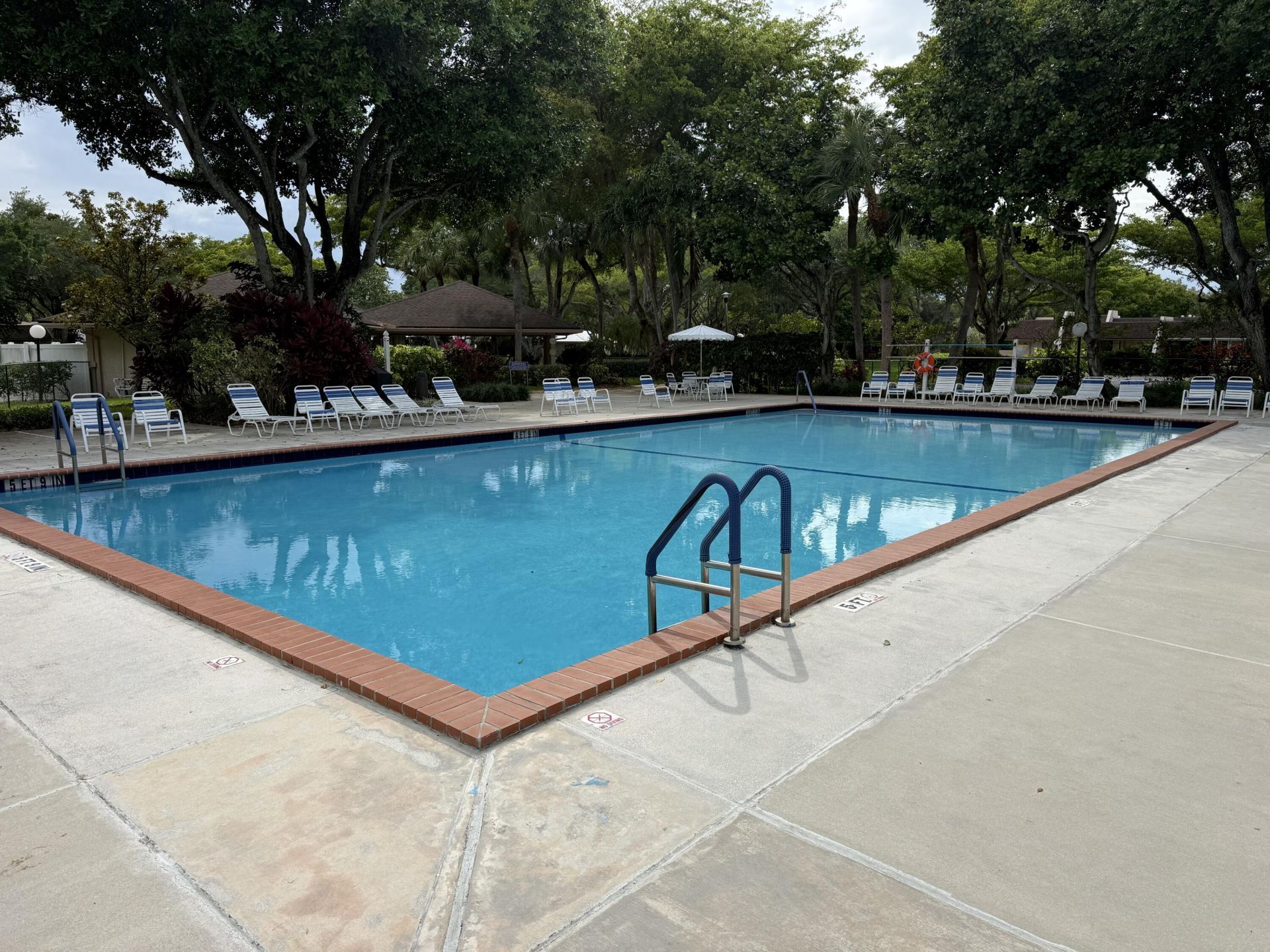3700 Oaks Clubhouse Drive, Unit 103, Pompano Beach, FL 33069 Photo