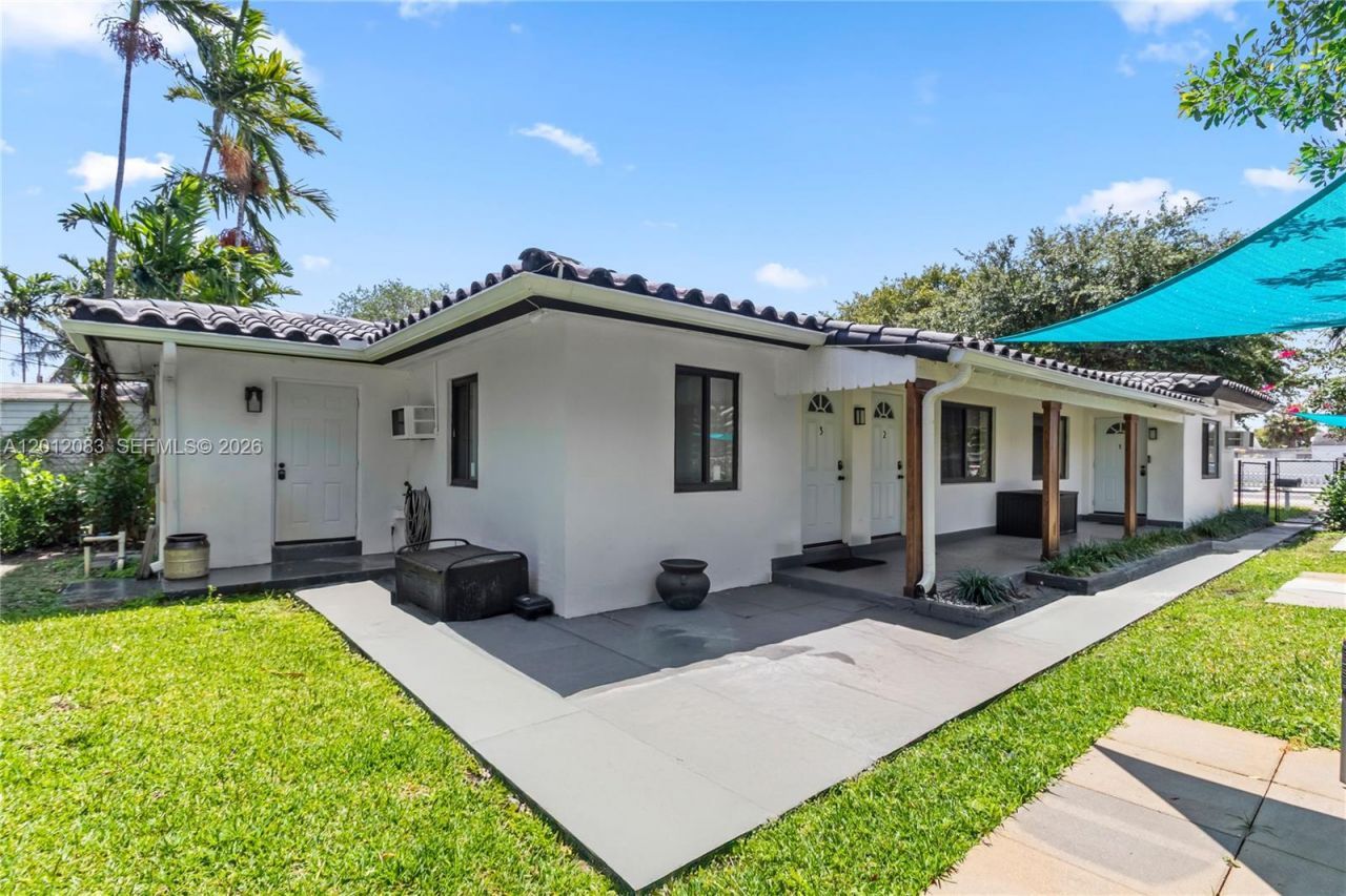 715 NE 6th St , Unit 1-3, Hallandale Beach, FL 33009 Photo