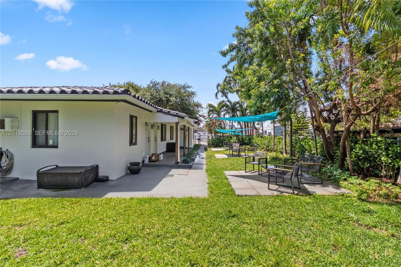 715 NE 6th St , Unit 1-3, Hallandale Beach, FL 33009 Photo