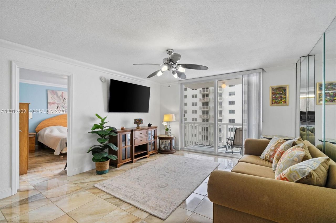 401 Ocean Dr, Unit 509, Miami Beach, FL 33139 Photo