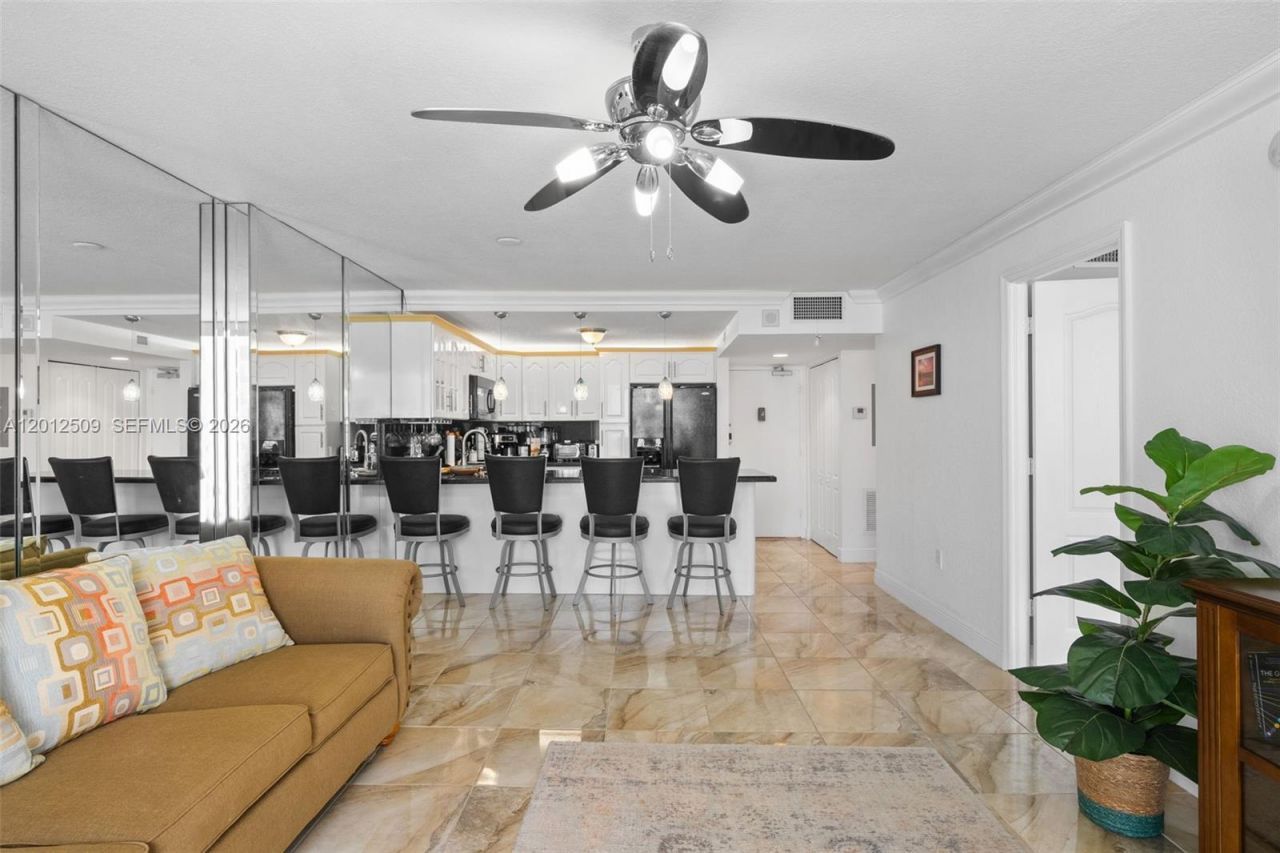 401 Ocean Dr, Unit 509, Miami Beach, FL 33139 Photo