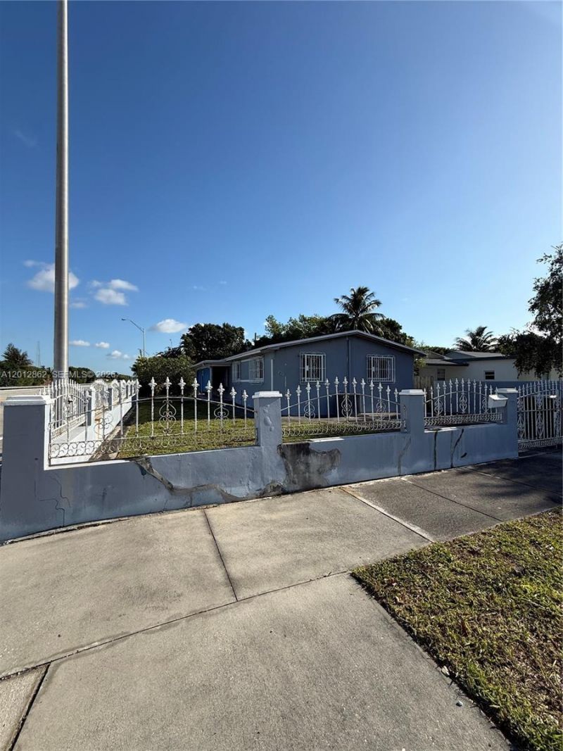 399 W 12th St , Hialeah, FL 33010 Photo