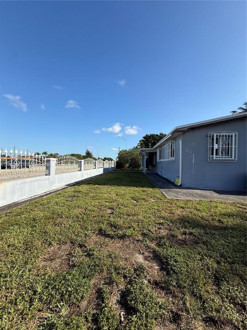 399 W 12th St , Hialeah, FL 33010 Photo