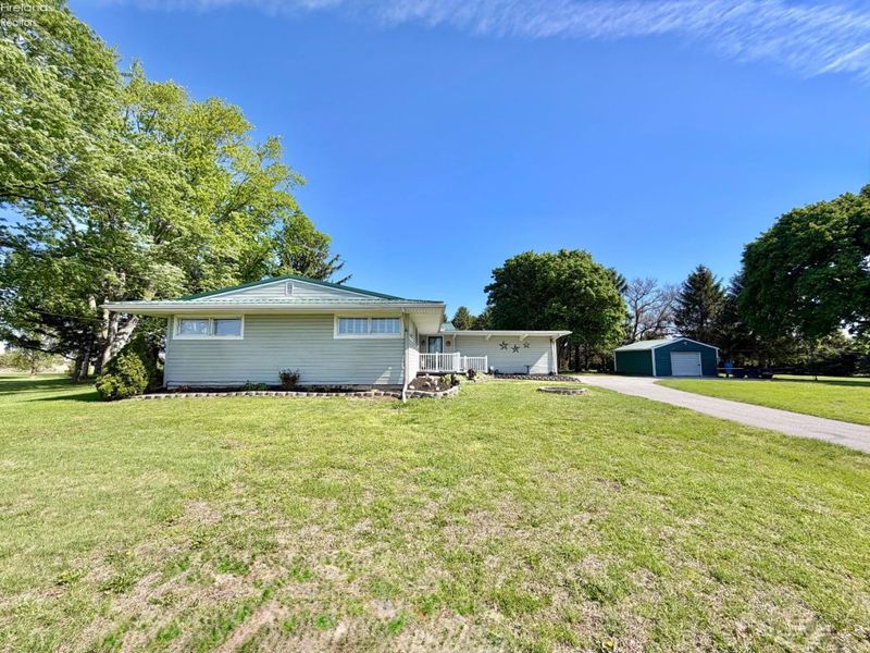 5762 County Road 191, Bellevue, OH 44811 Photo 2