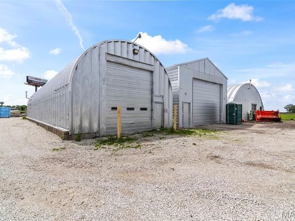 31000B W Frontage Road , Farmersville, IL 62533