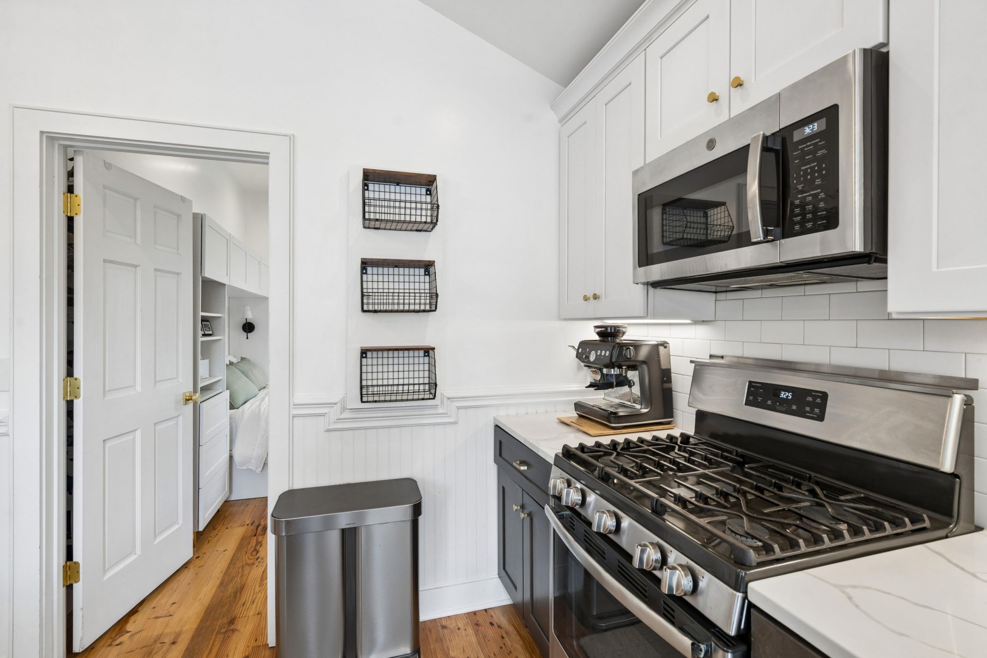 7 Kyle Place Photo 19