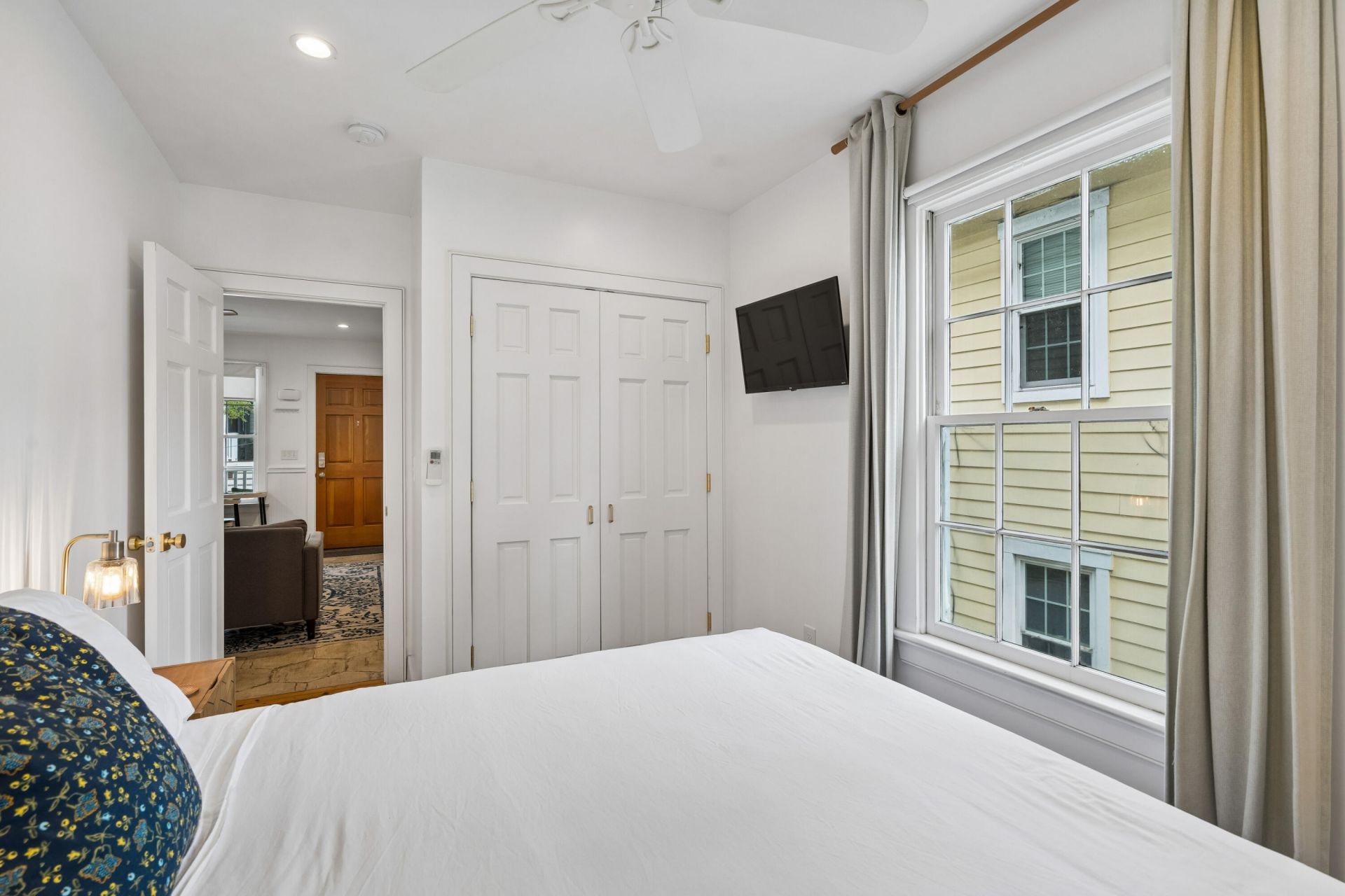 7 Kyle Place Photo 24