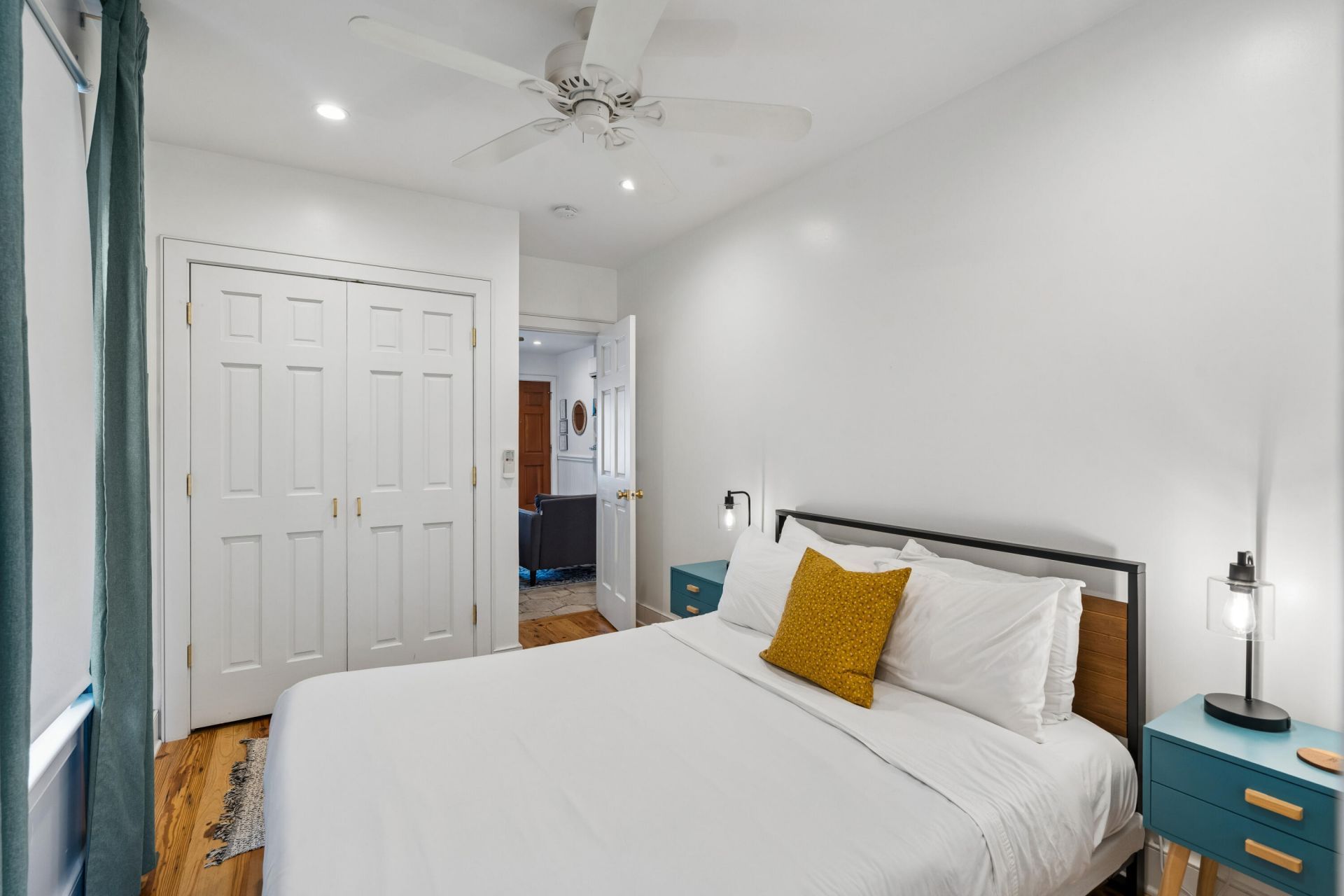 7 Kyle Place Photo 28