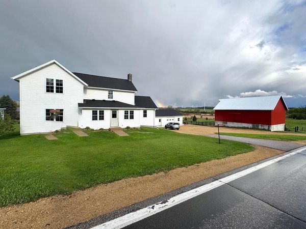 N8550 State Road 44, Pardeeville, WI 53954